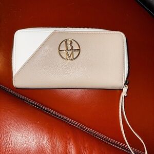 Badgley Mischka Cream and White Wallet with Gold Logo. Brand new